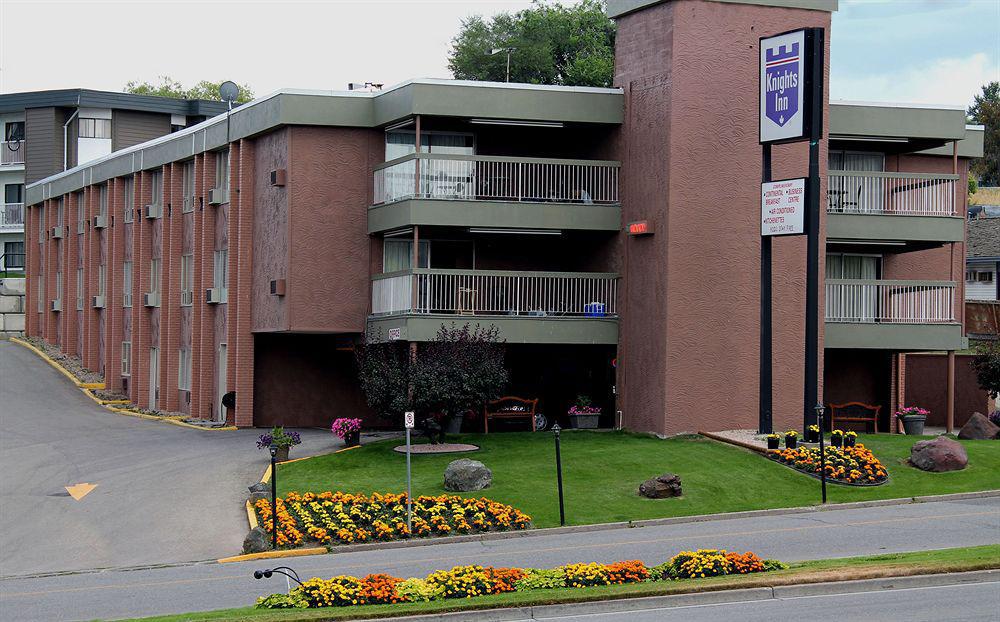 Knights Inn Kamloops Bagian luar foto